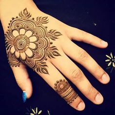 10 Beautiful Arabic Style Mehndi Designs