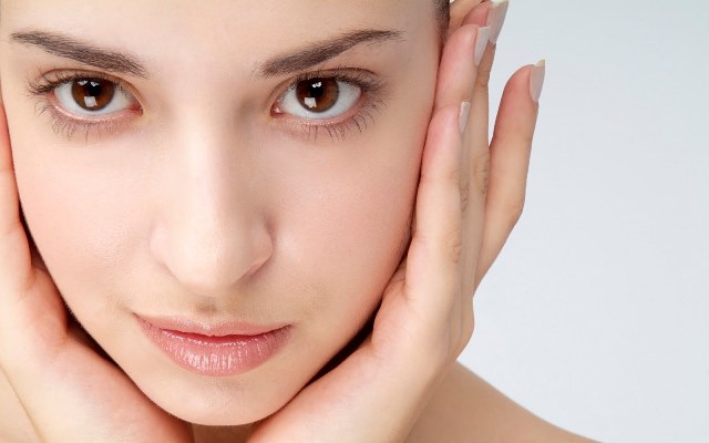 Usage of Multani Mitti On Your Face