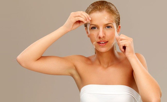 DIY Homemade Egg Deep Peel Off Face Mask